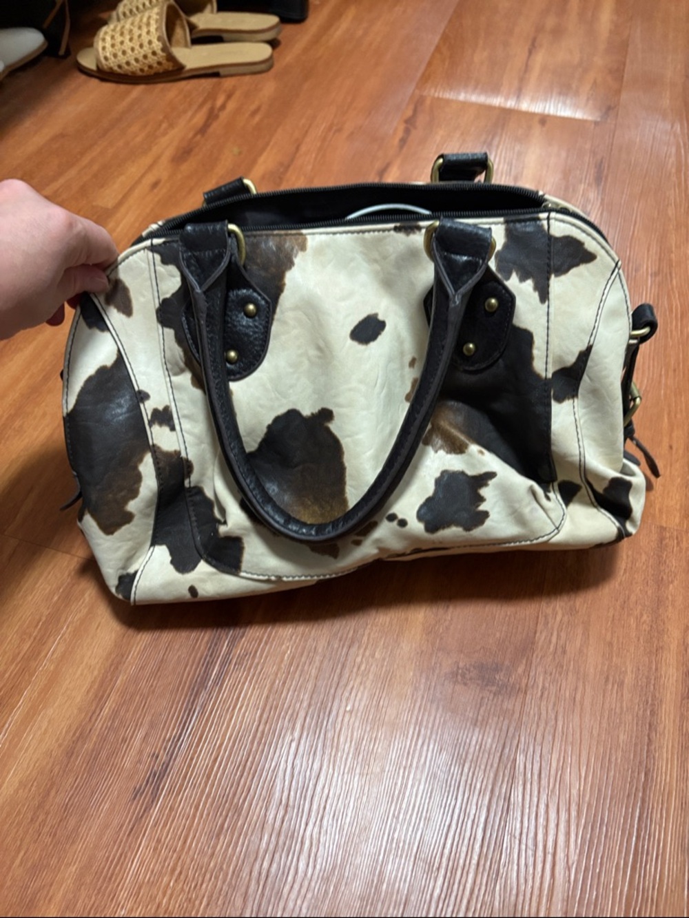 Cowhide Print Satchel Handbag - Black & Cream